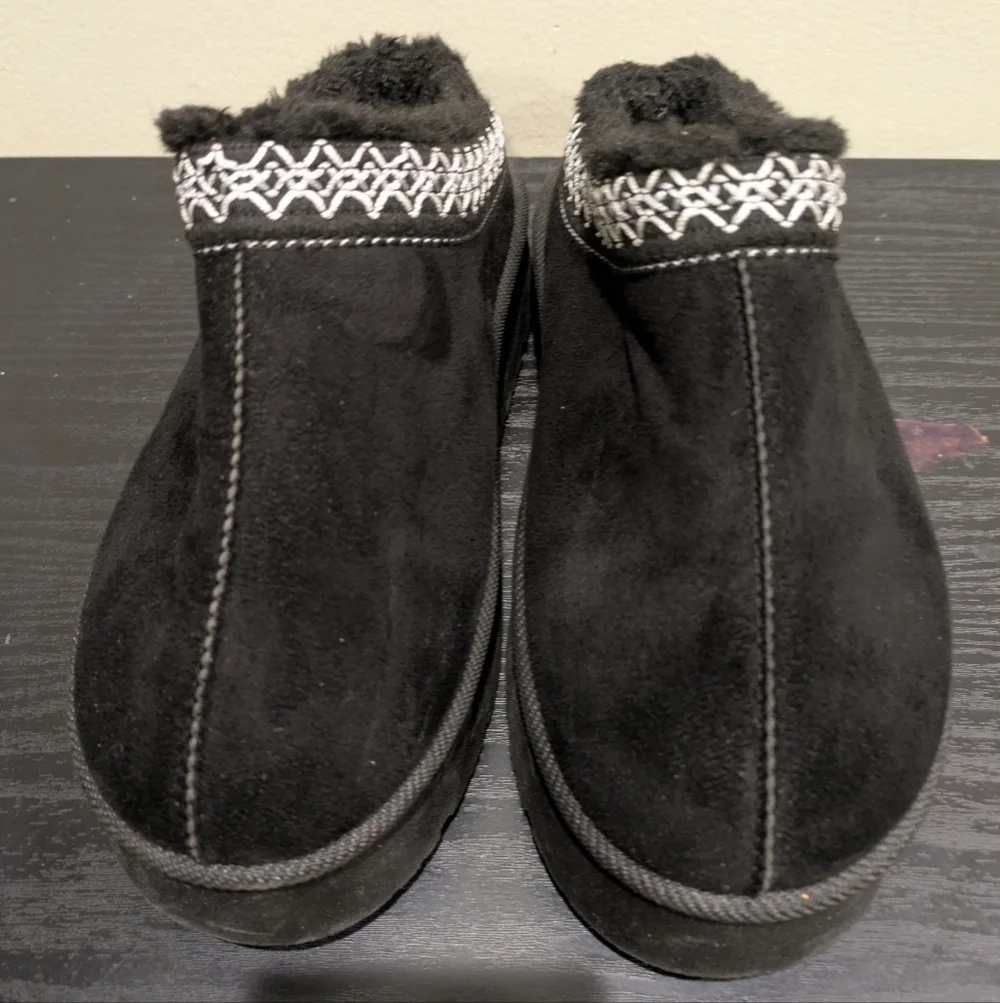 Yoki stylish black